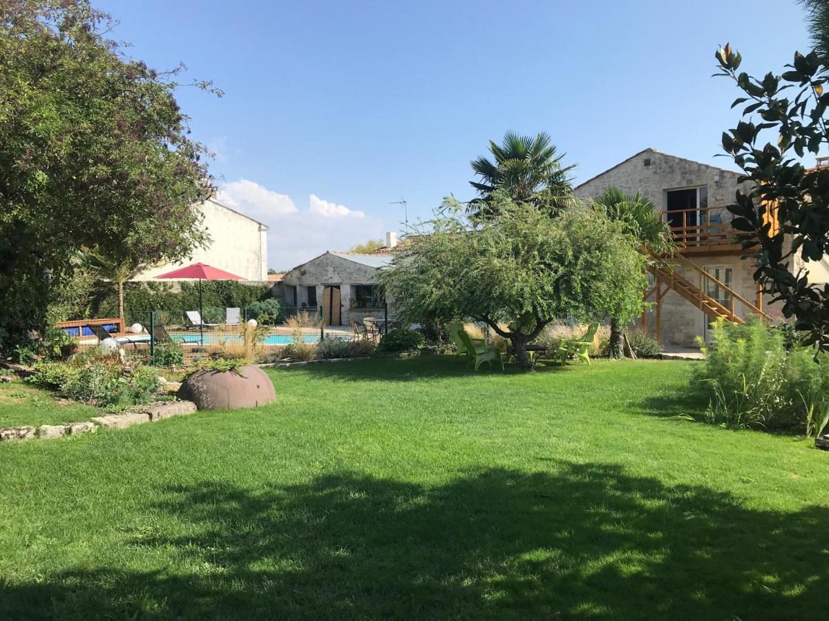 Le Clos Des Grandes Rivieres Sainte-Soulle Экстерьер фото